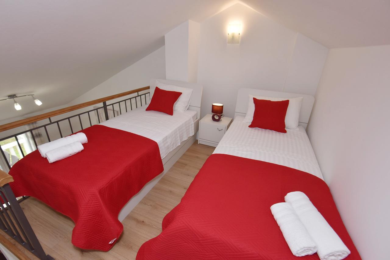 Apartments Lorena Мокошиця Екстер'єр фото